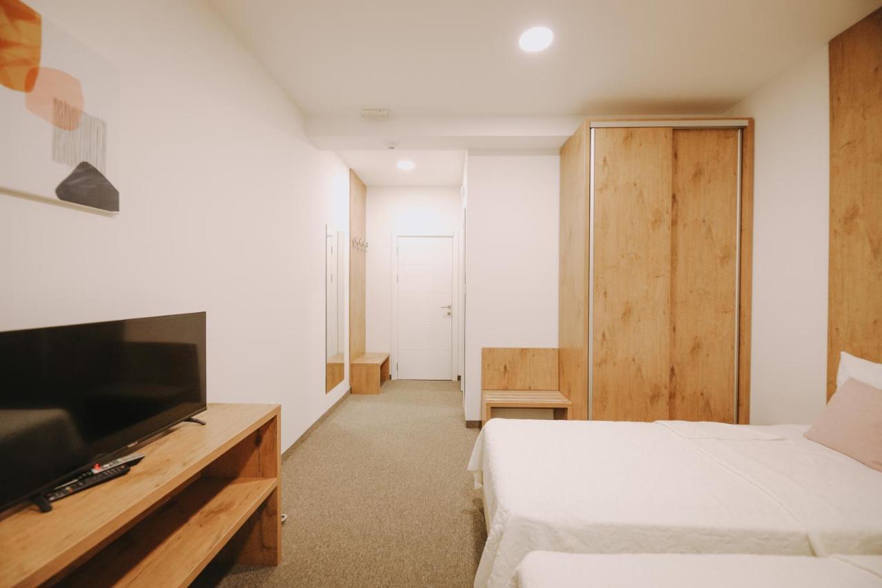 Atos Centar Apartment Celinac Bagian luar foto